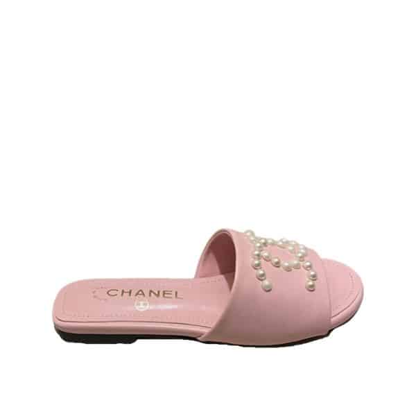 CHANEL CC PEARL SLIPPERS LIGHT PINK