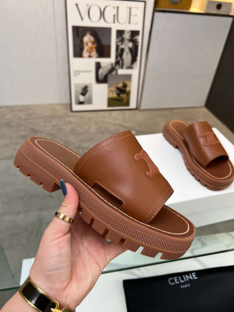 Alternative view of CELINE CLEA TRIOMPHE SLIDE IN VEGITABLE TAN