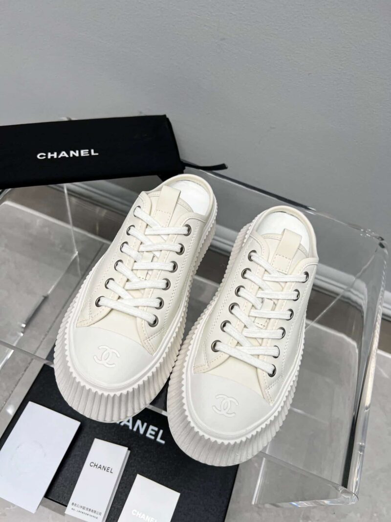 Alternative view of CHANEL PLATFORM SHOES CREAM