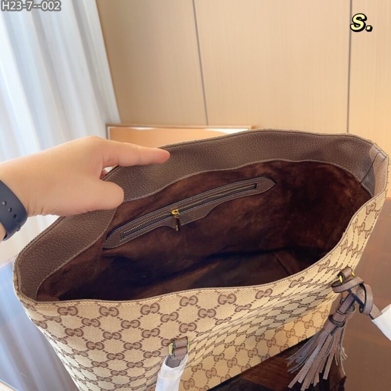 Alternative view of GUCCI GG CANVAS FRINGE BAMBOO TOTE BAG BEIGE BROWN 31CM