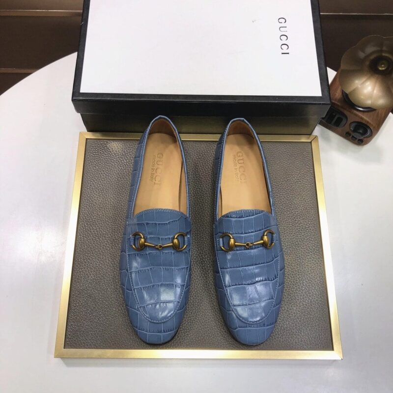 Alternative view of GUCCI JORDAAN CROCODILE LOAFER BLUE