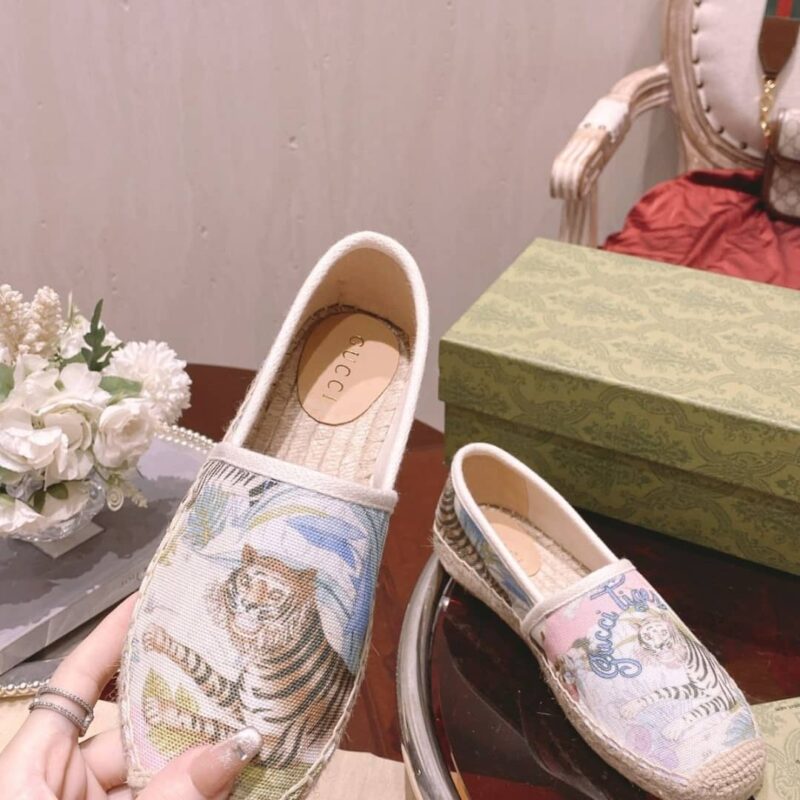 Alternative view of GUCCI TIGER ESPADRILLES