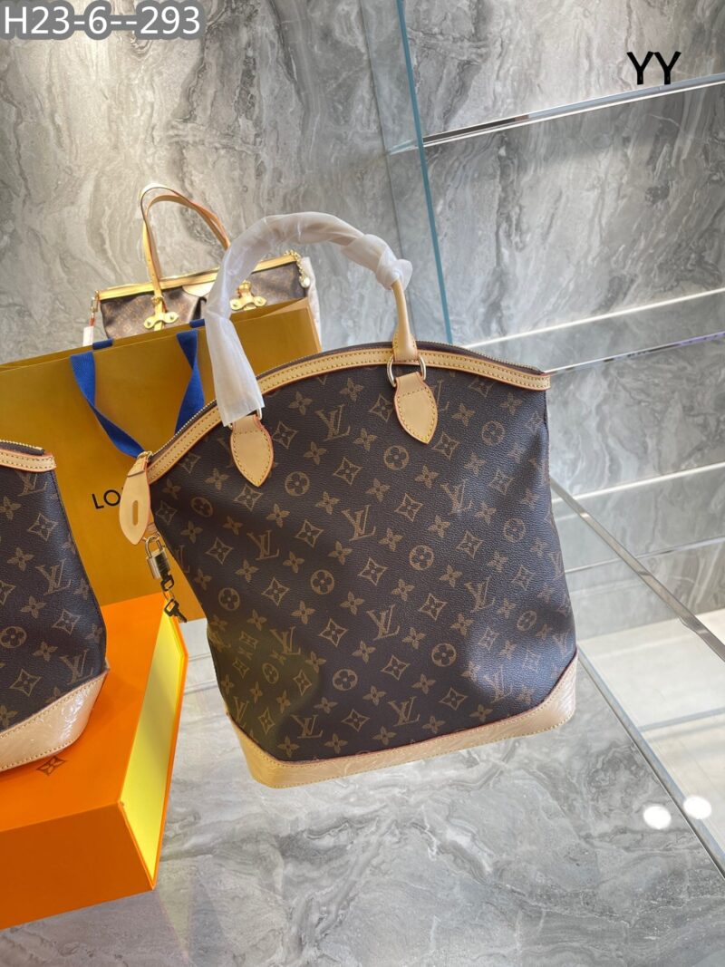 Alternative view of LOUIS VUITTON LOCKIT VERTICAL HANDBAG MONOGRAM 30CM M40103