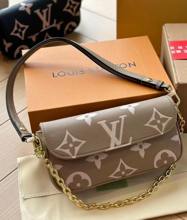 Alternative view of LOUIS VUITTON IVY BAG GRAY TOURTERELLE 22CM M82211