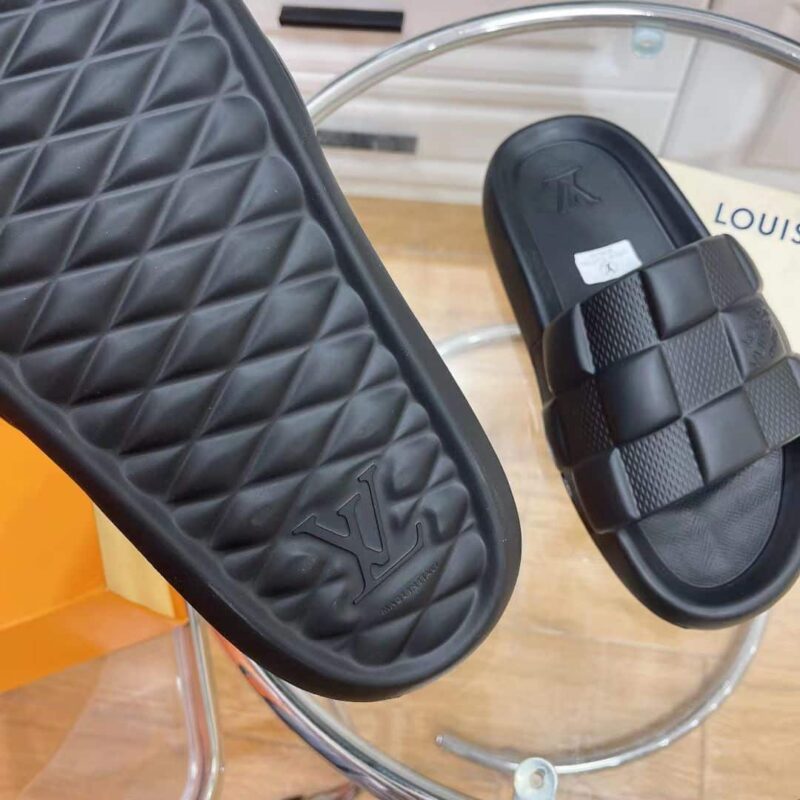 Alternative view of LOUIS VUITTON SLIDE BLACK