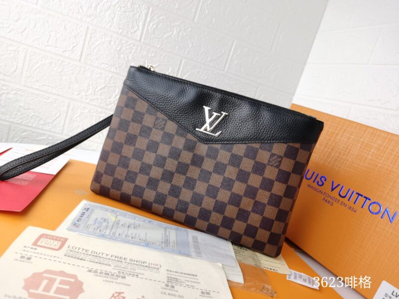 Alternative view of LOUIS VUITTON POCHETTE DAMIER EBENE 28CM
