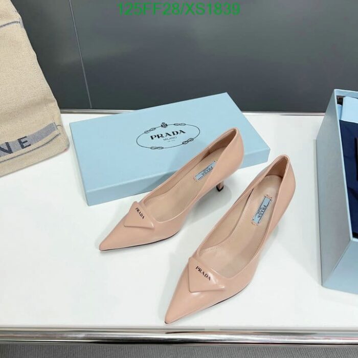 Alternative view of PRADA CLEAVAGE NERO LEATHER PUMPS PINK