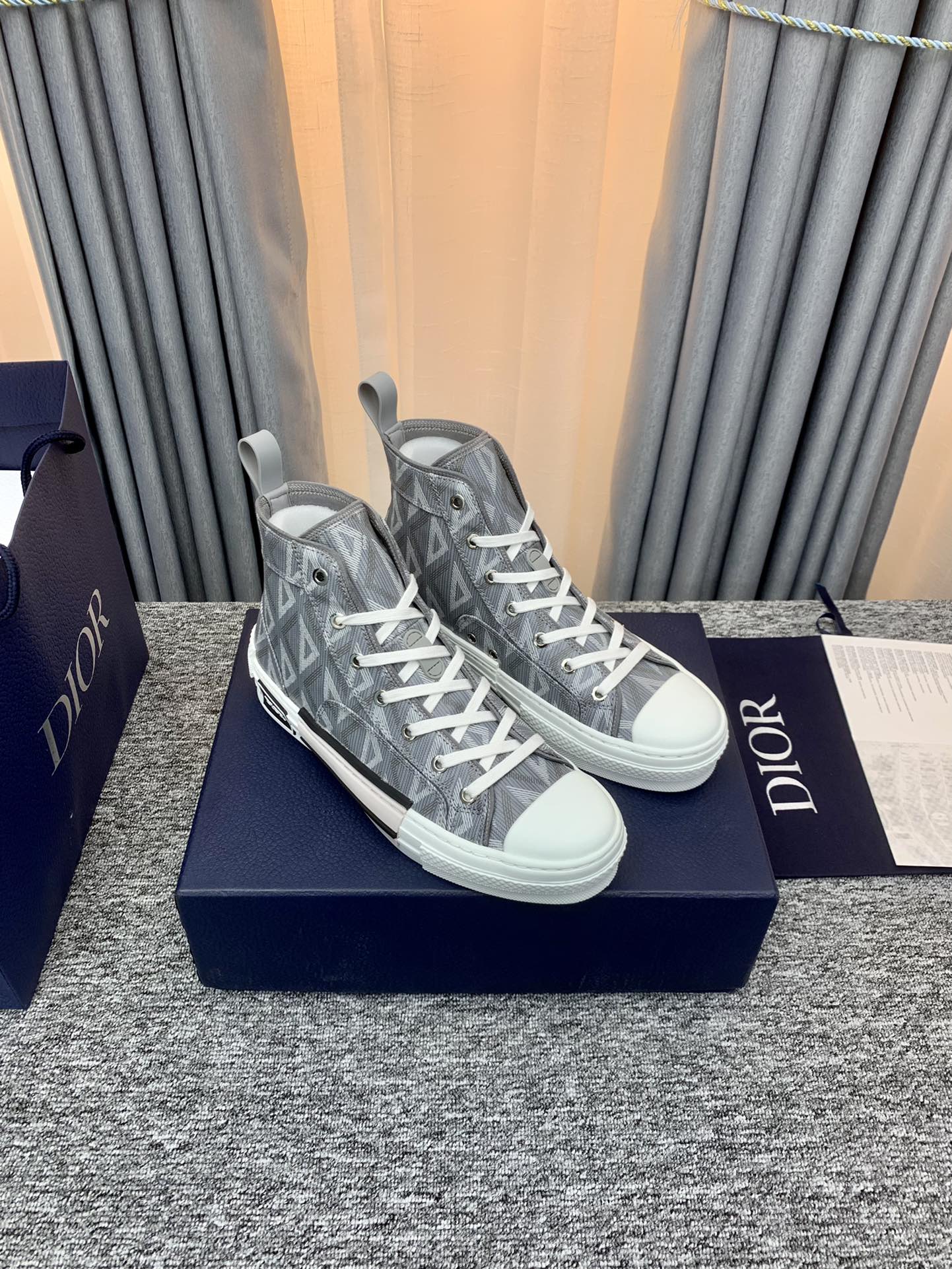 DIOR B32 HIGH TOP SNEAKER GRAY CD DIAMOND CANVAS 3SH118ZPP H868 - Image 3
