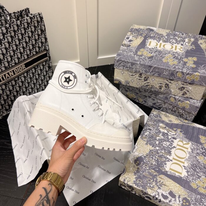 Alternative view of DIOR D-RISE ANKLE BOOTS WHITE KDI767TFC_S24W