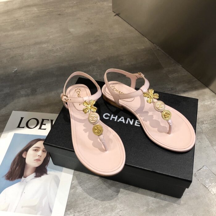 Alternative view of CHANEL CAMELLIA THONGS SANDALS WITH GOLD LEAF CLOVER PINK