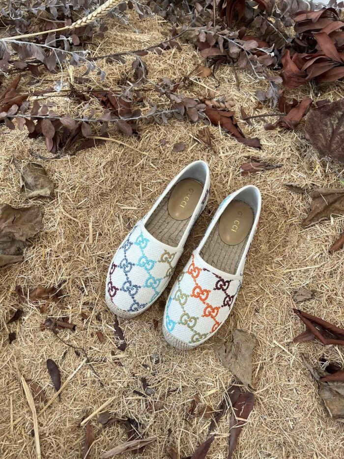 Alternative view of GUCCI WOMEN’S GG ESPADRILLE SANDAL LINEN CANVAS PLATFORM RUBBER IN MULTICOLOR 78036 UFT70 8470