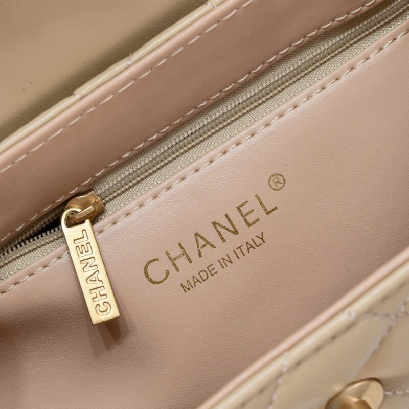 Alternative view of CHANEL MINI SHOPPING BAG BEIGE 19CM