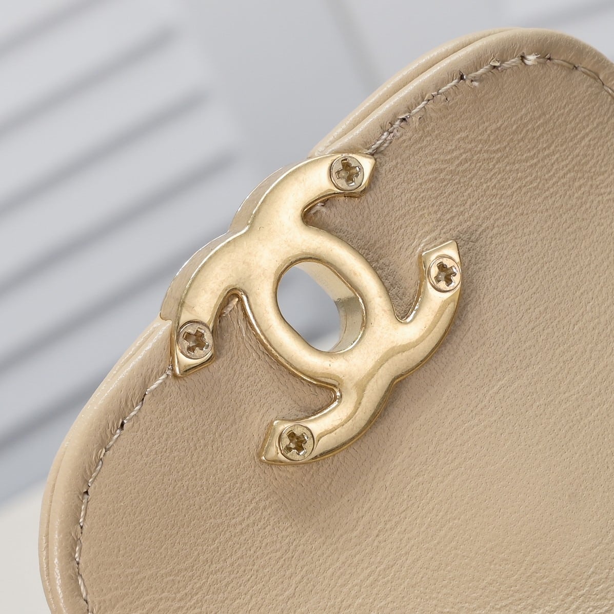 CHANEL MINI SHOPPING BAG BEIGE 19CM - Image 3