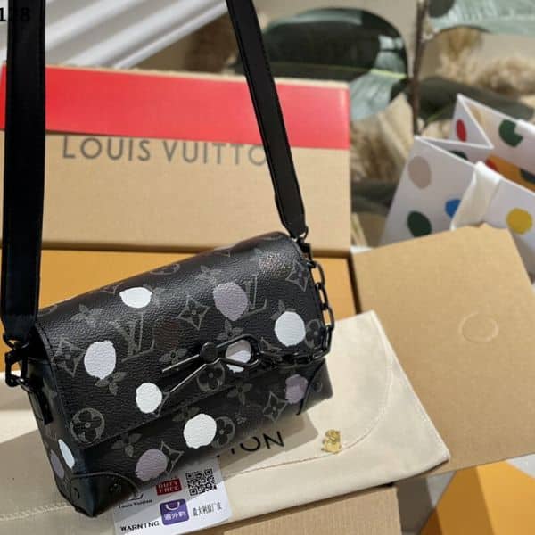 Alternative view of LOUIS VUITTON STEAMER MESSENGER TAURILLON MONOGRAM BLACK AND WHITE 20CM M23742