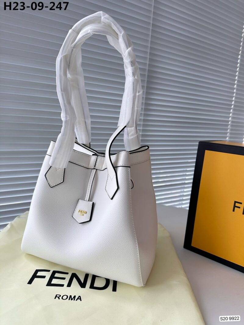 Alternative view of FENDI ORIGAMI MEDIUM WHITE LEATHER BAG THAT CAN BE TRANSFORMED WHITE 26CM 8BH414APZAF0K7E