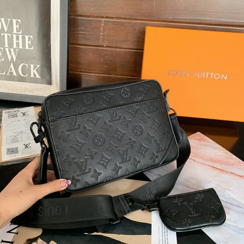 Alternative view of LOUIS VUITTON DUO MESSENGER BAG BLACK 25CM M69827