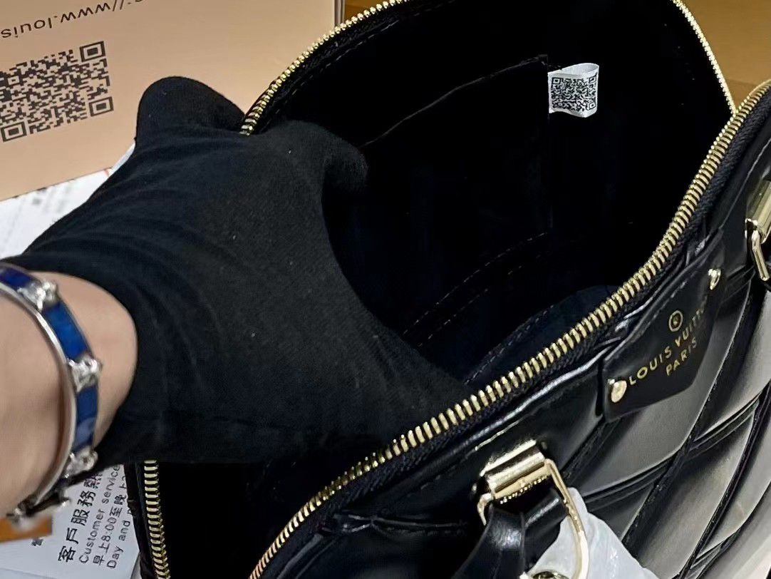 LOUIS VUITTON ALMA BB BAG BLACK 24CM M23666 - Image 2