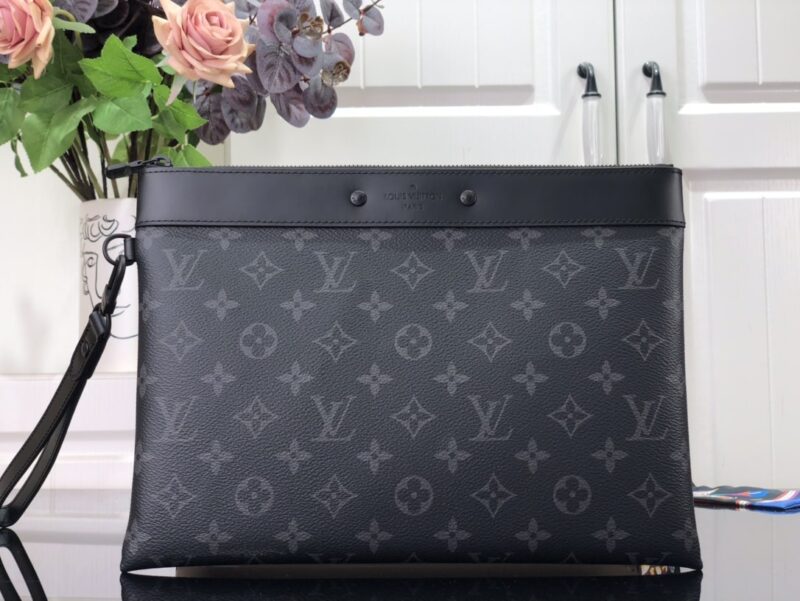 Alternative view of LOUIS VUITTON TO GO POCHETTE MONOGRAM BLACK 30CM M81569