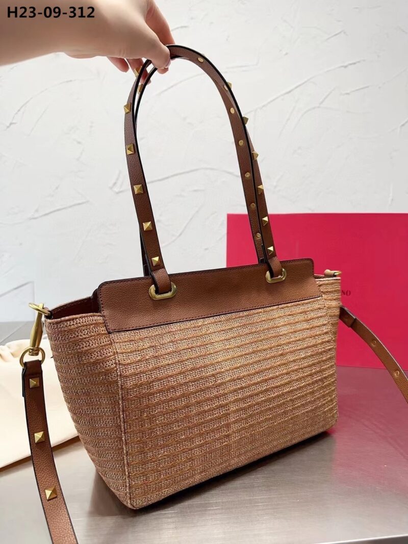 Alternative view of VALENTINO ROCKSTUD TOTE BAG BROWN 28CM
