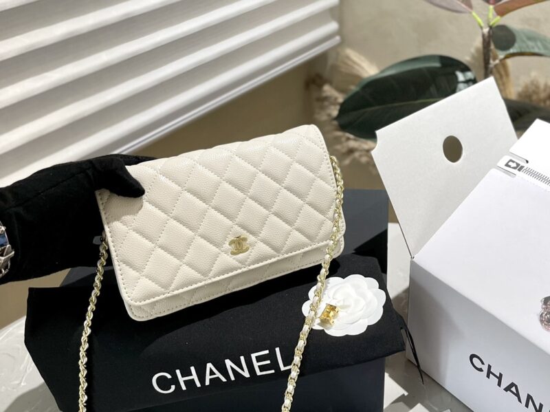 Alternative view of CHANEL WALLET ON CHAIN WOC WHITE 19CM