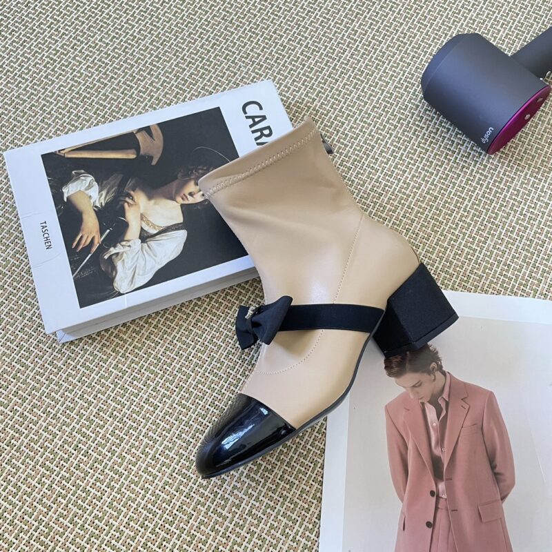 Alternative view of CHANEL SHORT BOOTS STRETCH BEIGE AND BLACK