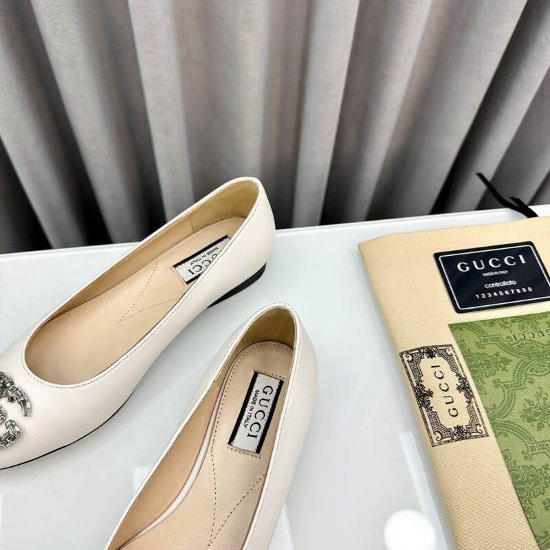 Alternative view of GUCCI CRYSTAL GG WOMEN'S BALLET FLAT WHITE