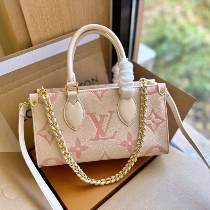 Alternative view of LOUIS VUITTON ONTHEGO EAST WEST BAG CREAM PINK 25CM