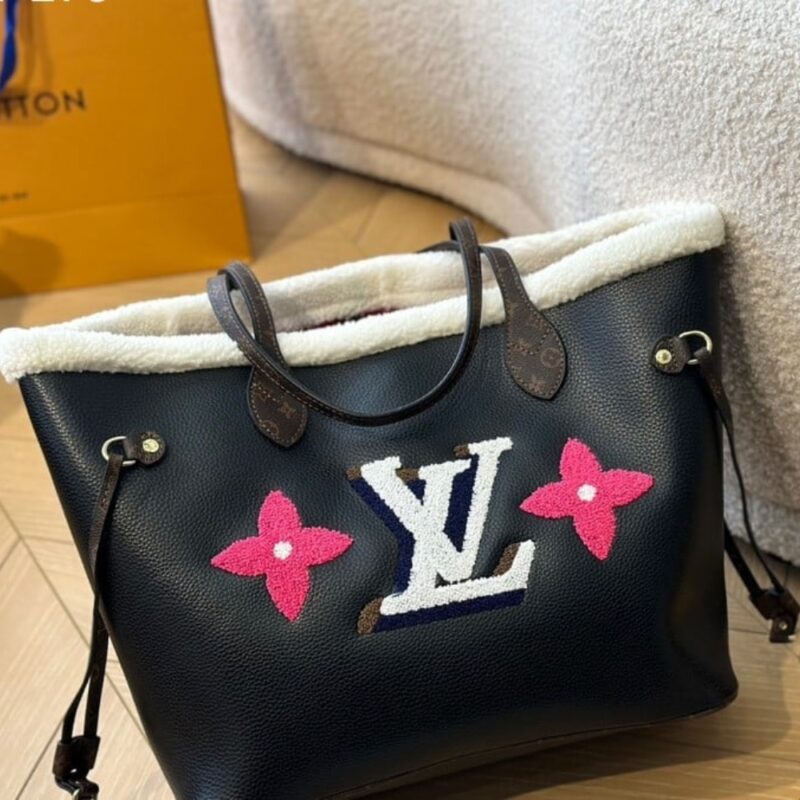 Alternative view of LOUIS VUITTON NEVERFULL MM MONOGRAM TEDDY BLACK 31CM M56960