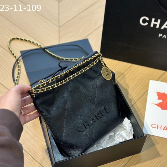 Alternative view of CHANEL 22 MINI BAG GRAIN CALFSKIN BLACK 23CM AS3980 B14407 94305