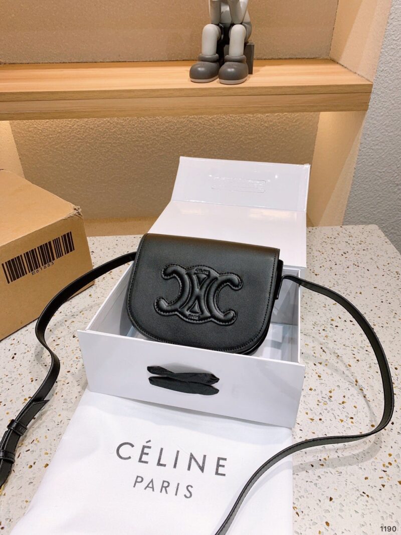 Alternative view of CELINE FOLCO CUIR TRIOMPHE IN SMOOTH CALFSKIN BLACK 18CM 198263DU3 38NO