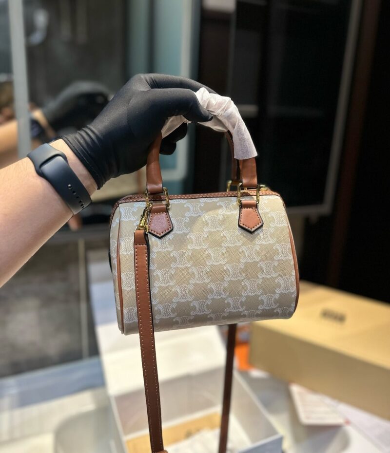 Alternative view of CELINE SMALL BOSTON CUIR TRIOMPHE IN TRIOMPHE CANVAS AND CALFSKIN GREGE 19CM  113772FLC 02GR