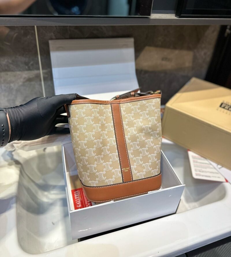 Alternative view of CELINE SMALL BUCKET CUIR TRIOMPHE IN TRIOMPHE CANVAS GREGE 22CM 191442FLC 02GR