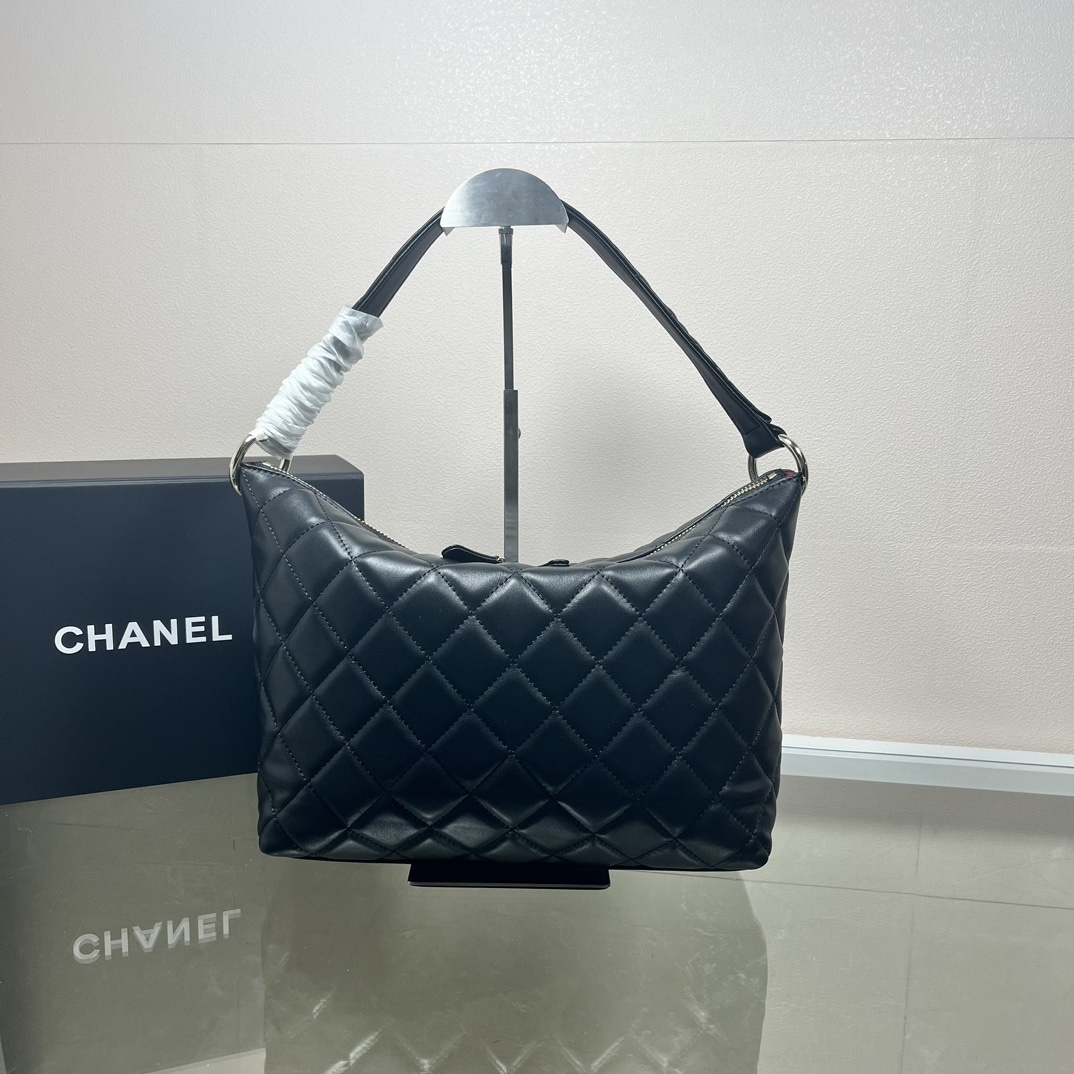 CHANEL MAXI SIZE HOBO BAG BLACK CALFSKIN AND GOLD TONE METAL BLACK 27CM AS4339 B13833 94305 - Image 9