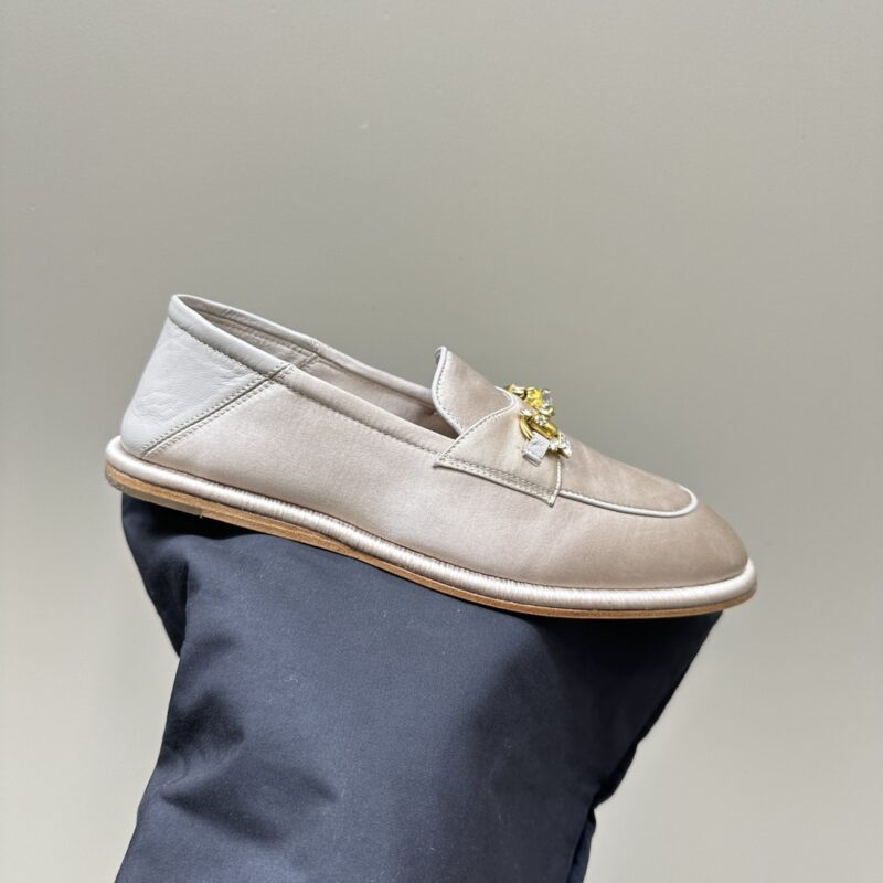 Alternative view of GUCCI WOMEN'S HORSEBIT LOAFER WITH CRYSTALS BEIGE