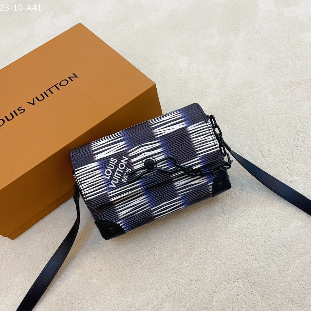 LOUIS VUITTON STEAMER WEARABLE WALLET BLUE 18CM M82819 - Image 2