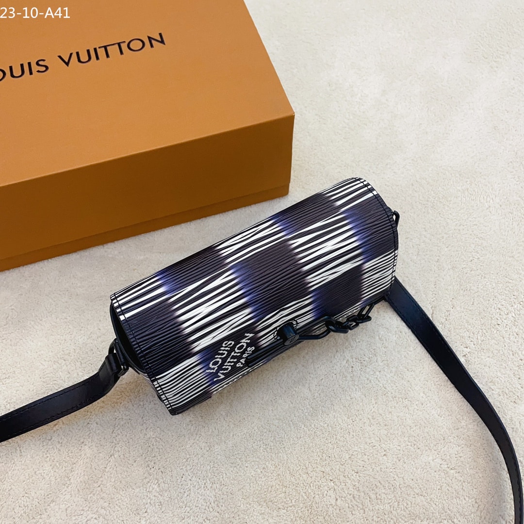 LOUIS VUITTON STEAMER WEARABLE WALLET BLUE 18CM M82819 - Image 9