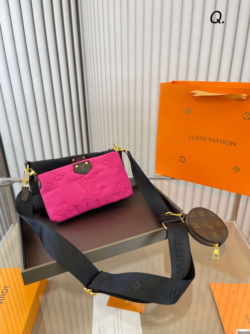 Alternative view of LOUIS VUITTON MULTI POCHETTE ACCESSOIRES PINK 25CM