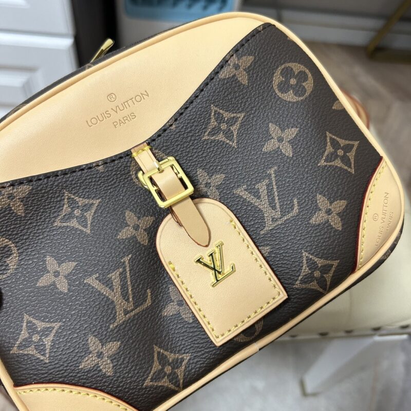Alternative view of LOUIS VUITTON DEAUVILLE MONOGRAM BAG BROWN 19CM M45528