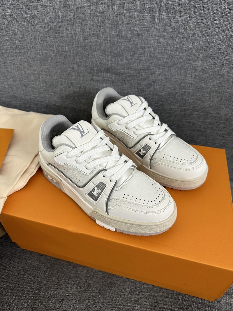 Alternative view of LOUIS VUITTON TRAINER 54 SIGNATURE WHITE