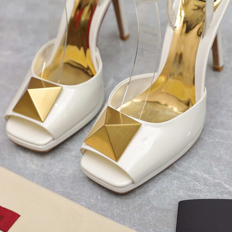Alternative view of VALENTINO GARAVANI ROMAN GOLD STUD BLOCK PUMP WHITE