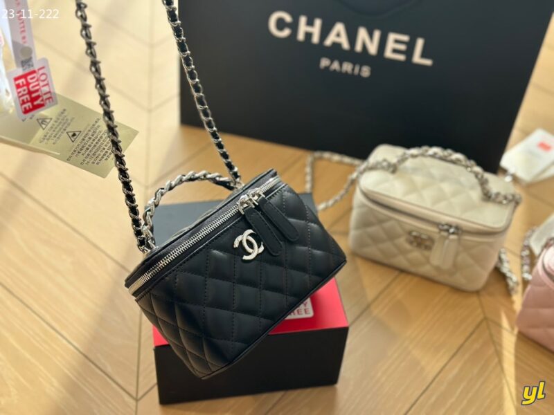 Alternative view of CHANEL CLUTCH WITH STRAP BLACK 16CM