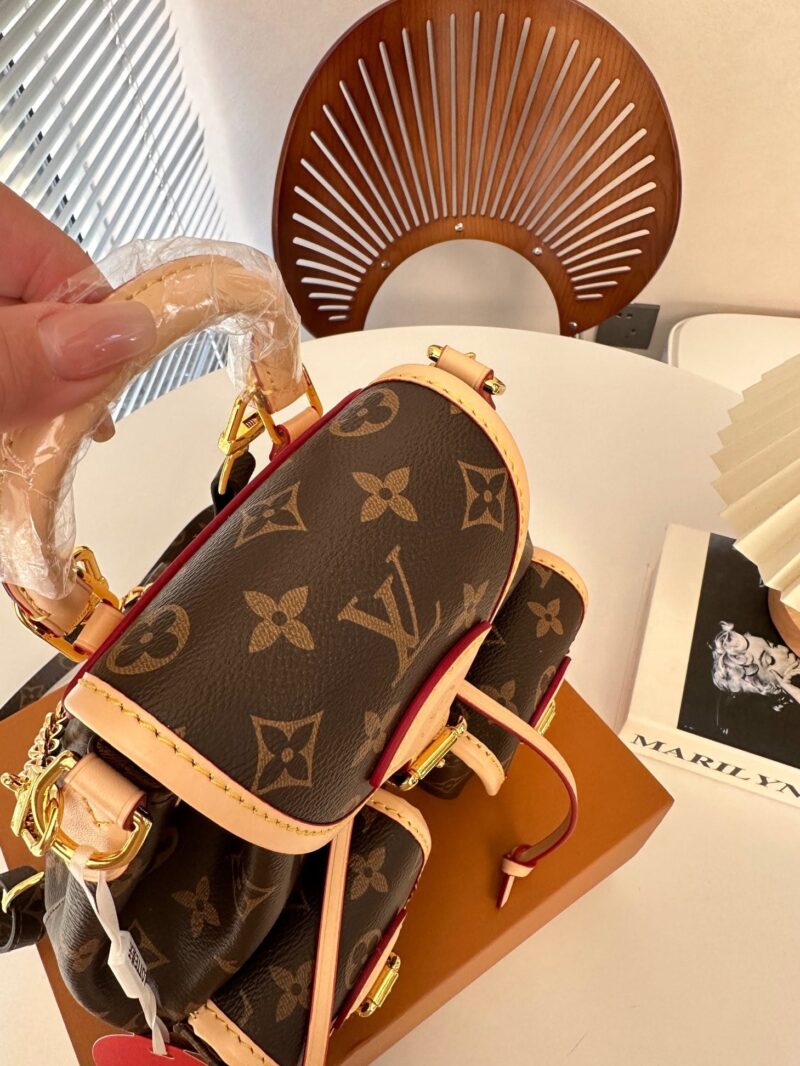 Alternative view of LOUIS VUITTON EXCURSION MONOGRAM BACKPACK BROWN 23CM M46932