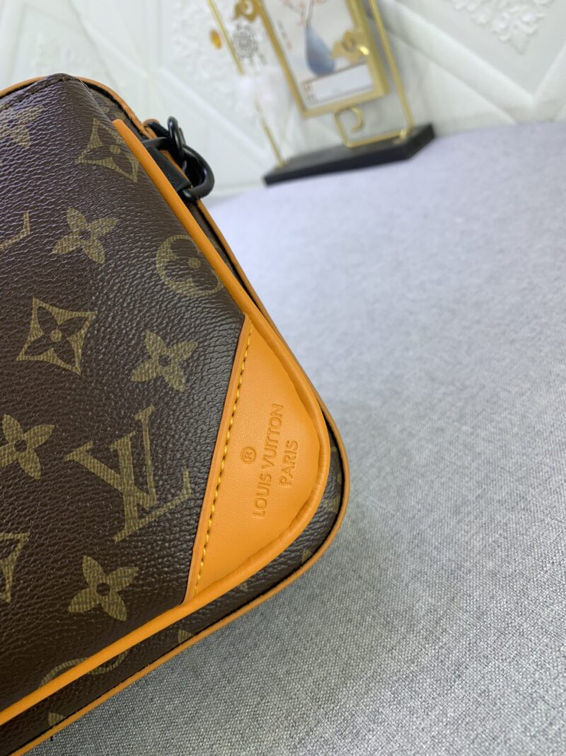 Alternative view of LOUIS VUITTON TRIO MESSENGER RADIANT SUN 25CM M46694