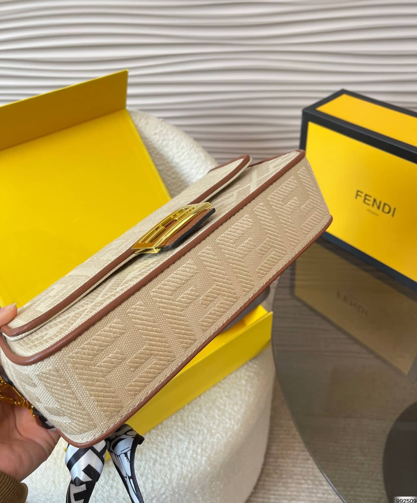 FENDI BAGUETTE NATURAL STRAW BAG WITH FF EMBROIDERY 26CM 8BR600AP4MF1LMP - Image 8