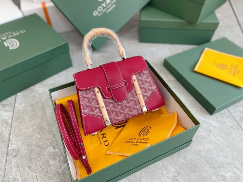 Alternative view of GOYARD SAÏGON STRUCTURÉ MINI BAG RED 22CM SAIGOBMINTY02CL02P