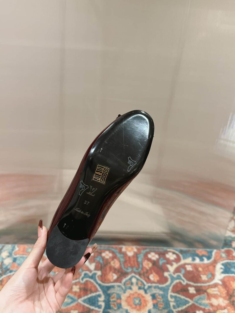 Alternative view of LOUIS VUITTON MADELEINE PUMPS BROWN