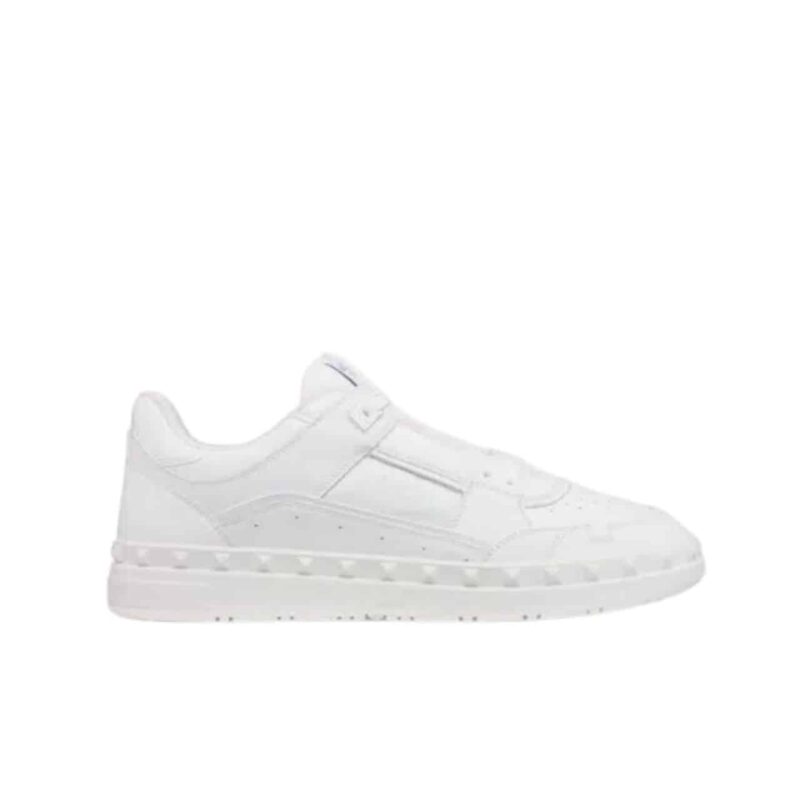 VALENTINO GARAVANI FREEDOTS LOW TOP SNEAKER IN CALFSKIN WHITE 4Y2S0H43RDG 0BO