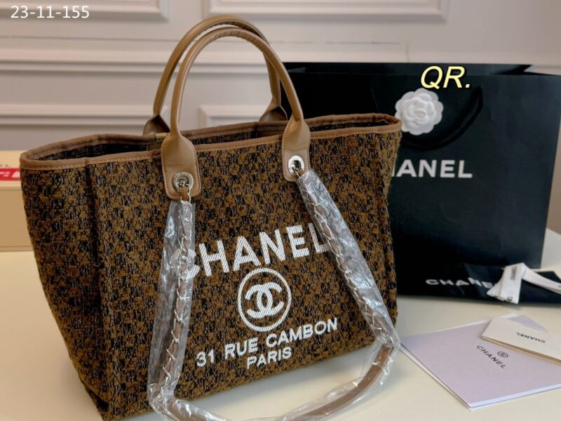 Alternative view of CHANEL LARGE SHOPPING BAG BROWN 37CM