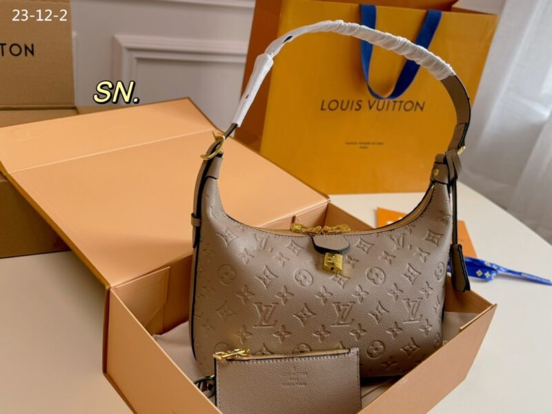 Alternative view of LOUIS VUITTON SAC SPORT BAG MONOGRAM EMPREINTE BEIGE 26CM