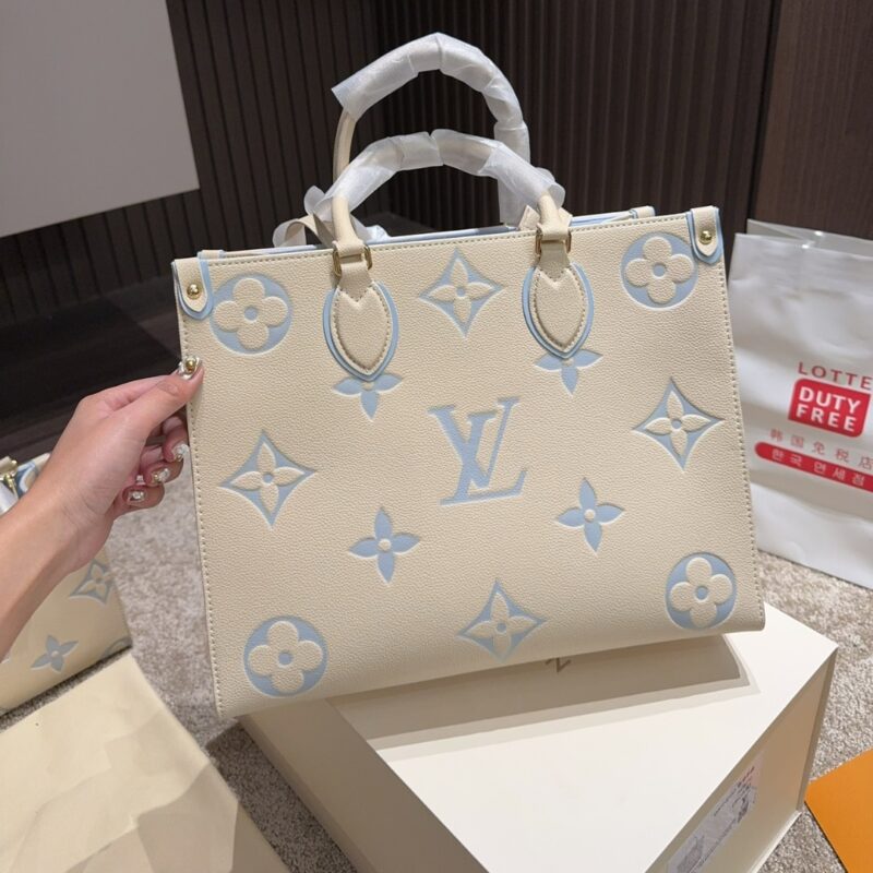 Alternative view of LOUIS VUITTON ONTHEGO PM CANDY BLUE 25CM M46833